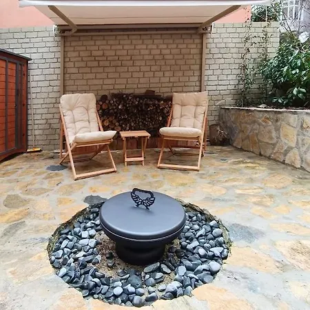 Rumeli House & Garden Villa *