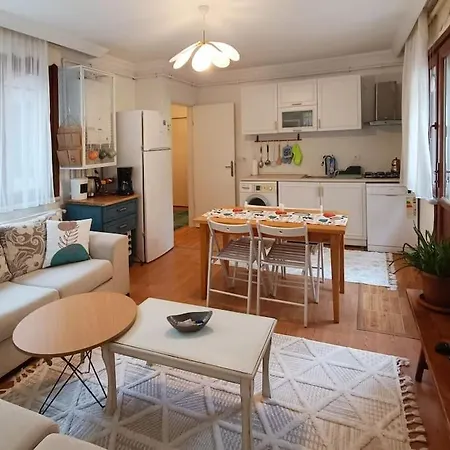 Villa Rumeli House & Garden Istanbul